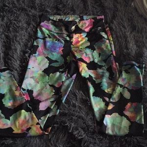 Floral leggings size small